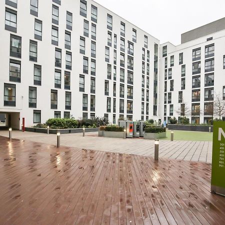Sterling Court In Wembley London Exterior foto